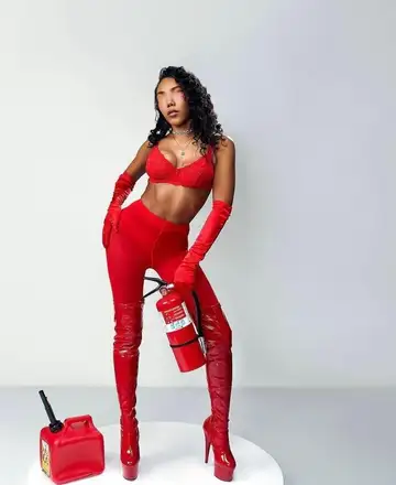 Karolina preview