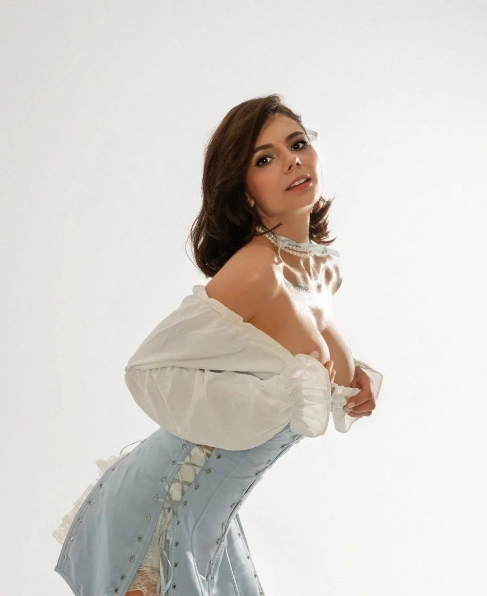 Veronika photo 2