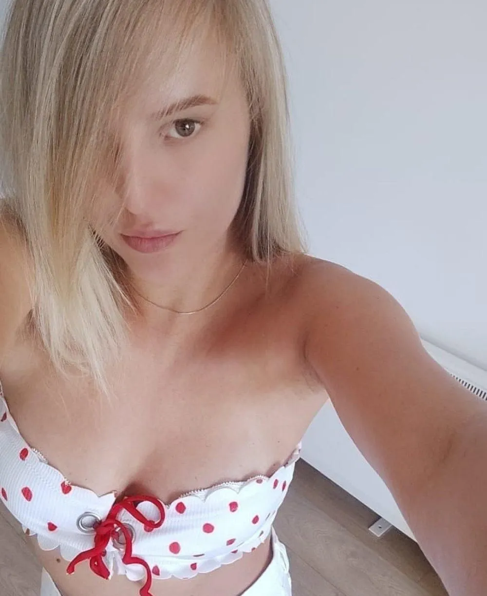 Milana photo 3