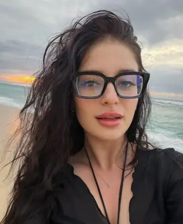 Dominika preview
