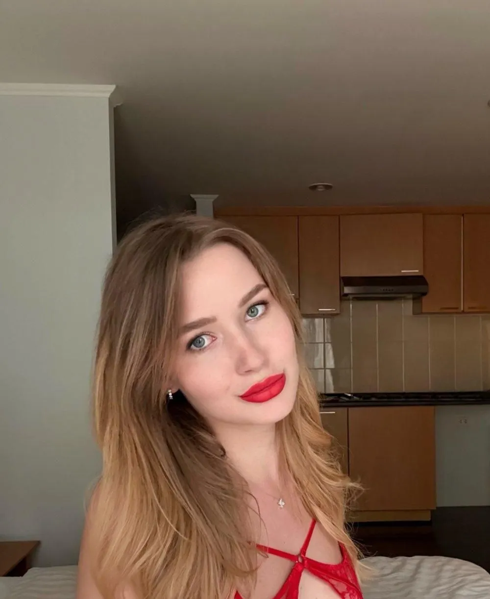 Veronica photo 2